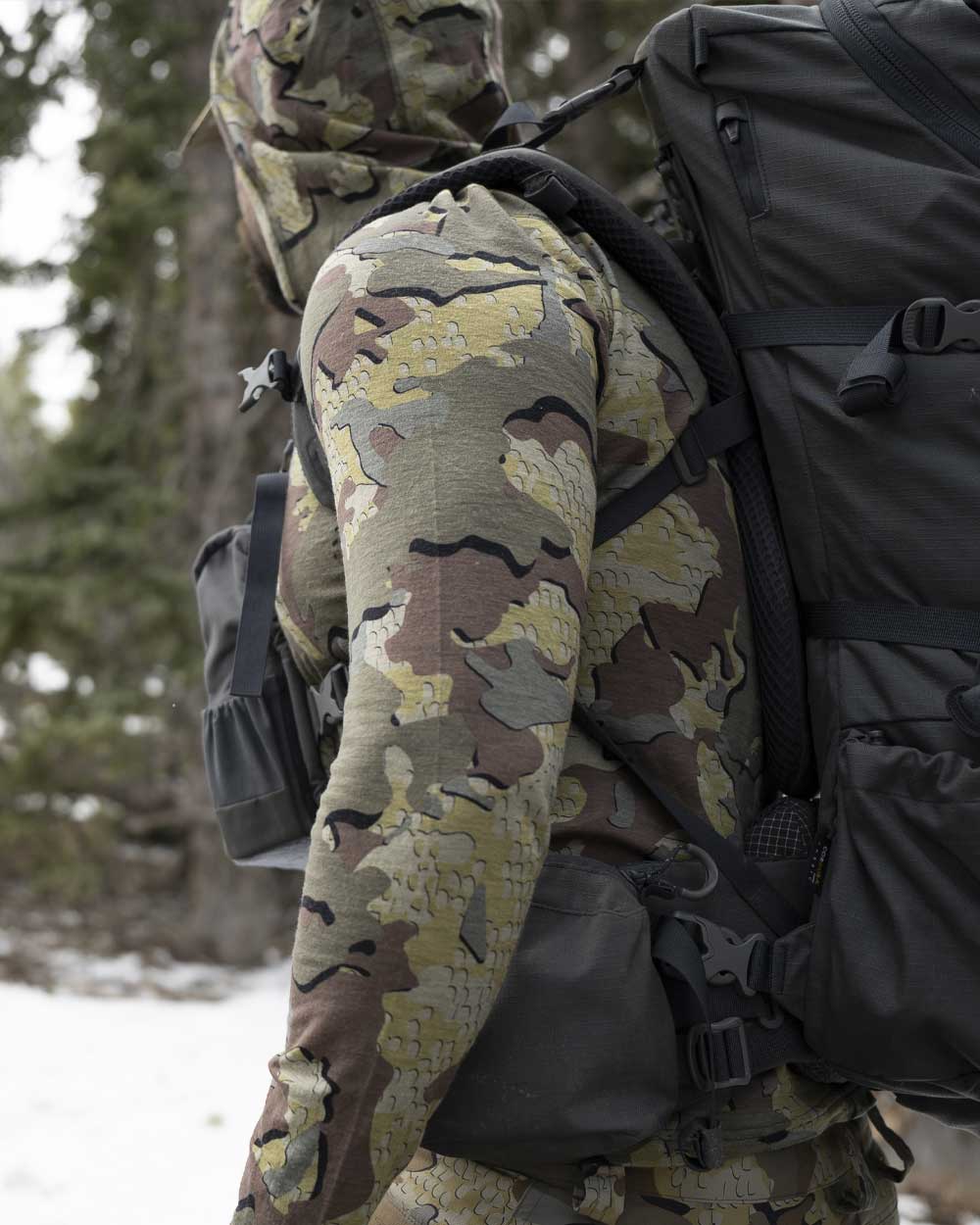 ULTRA Merino 120 LT LS Hoodie | Verde - Image 5